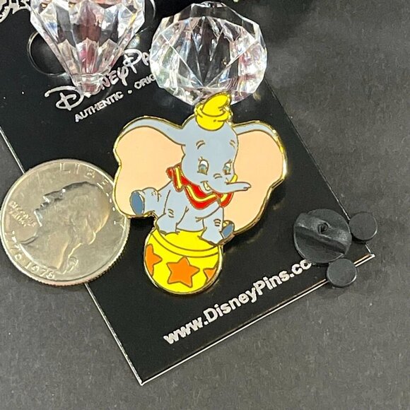 Disney Dumbo Clown Trading Pin Circus Ball Elephant Lapel Pin Badge Brooch Pin - Picture 2 of 5